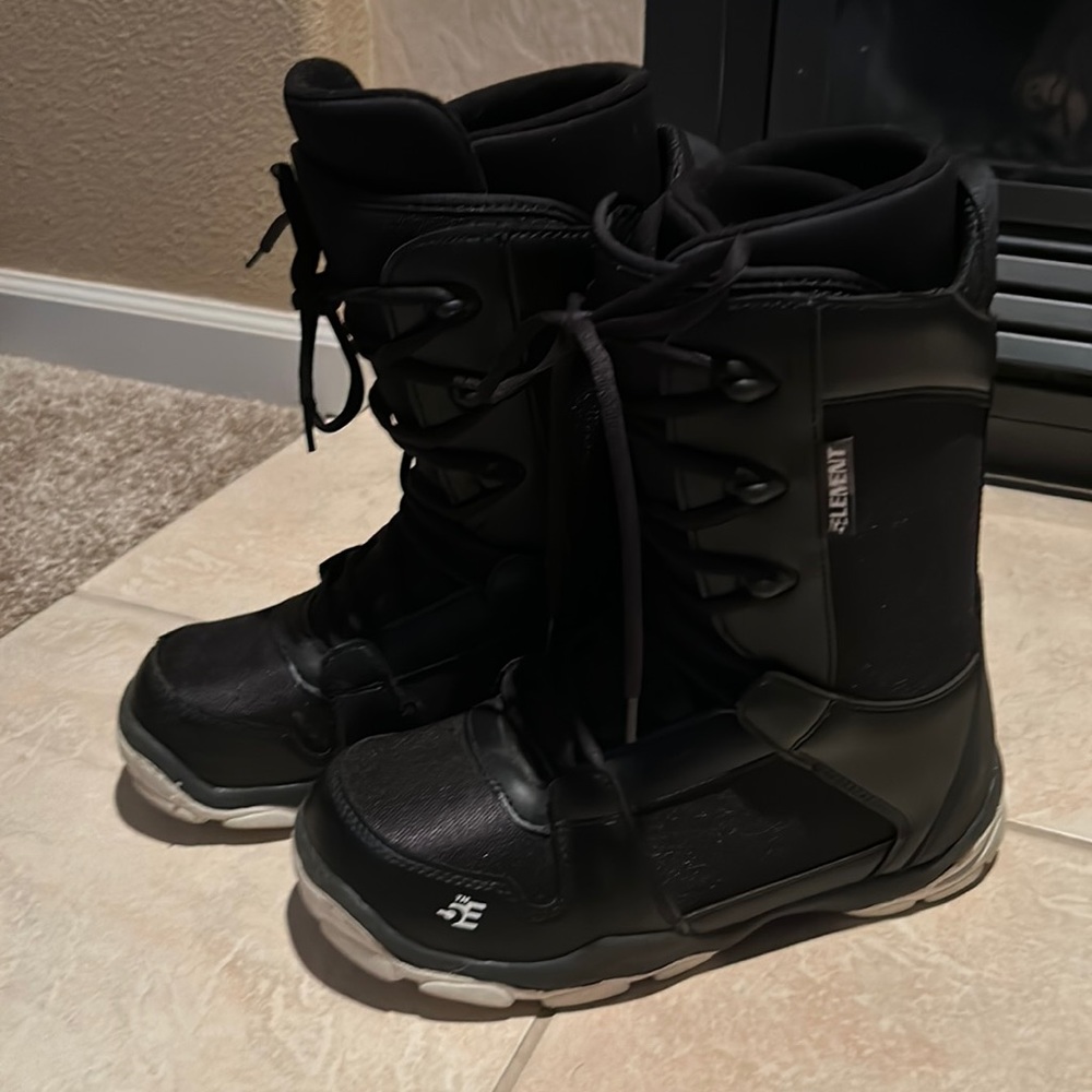 Men’s 5th Element Snowboard Boots size 10
